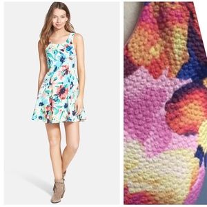 EVERLY dress barbie Pink floral print textured fitted flare womens small Easter